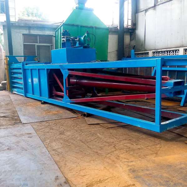 【稻草打包機(jī)便與儲(chǔ)存運(yùn)輸毛線打包】- 